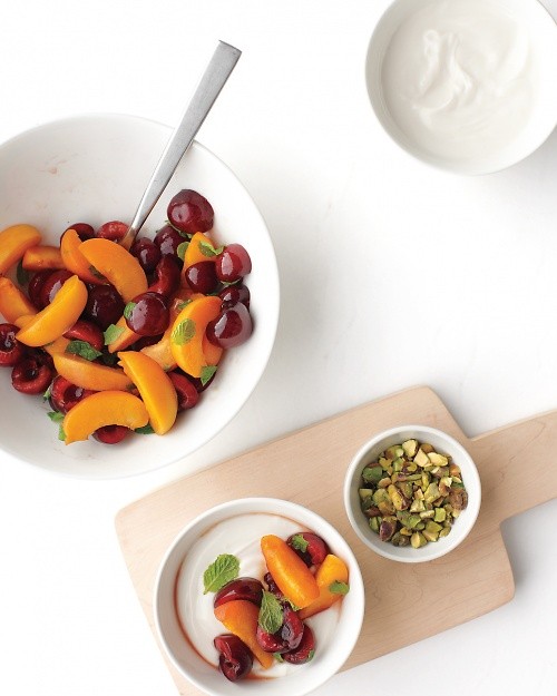 Sweetened yogurt with fruit