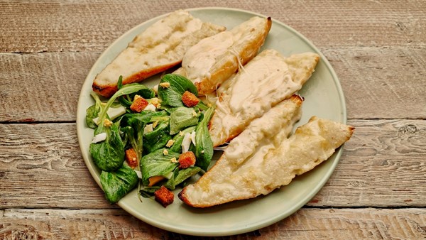 Swiss cheese on toast (Chässchnitte)