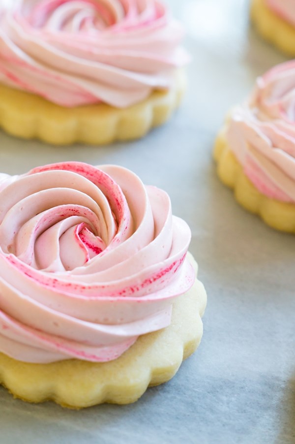 Swiss meringue buttercream