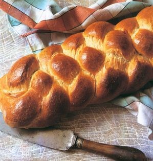 Swiss plaited loaf (Zopf)