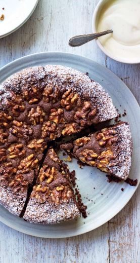 Swiss walnut and chocolate cake