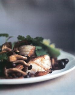 Swordfish olives with honey fungus