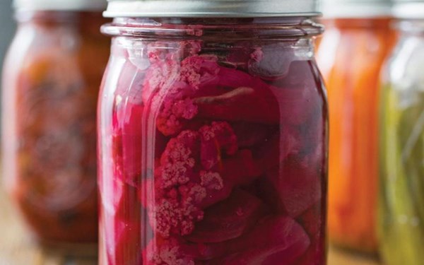 Syrian pickled cauliflower