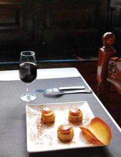 Syrup cream cakes (Piononos)
