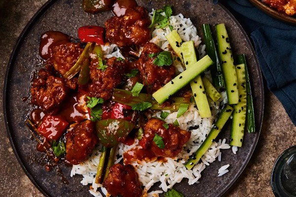Szechuan chicken with sesame cucumber