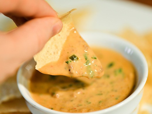 Taco queso dip