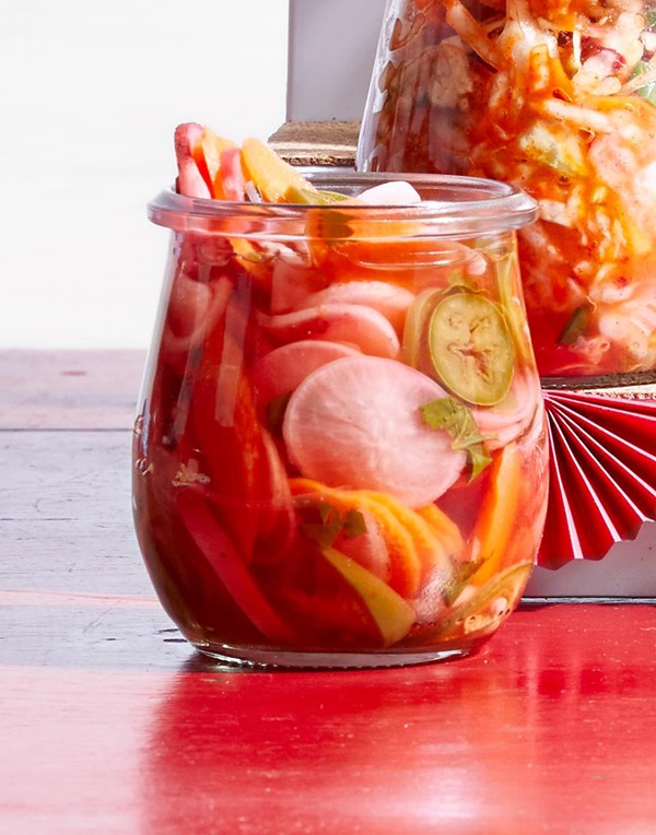 Taco quick pickles