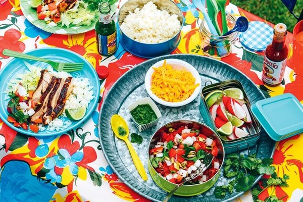 Taco rice with grilled chicken and green chilli salsa