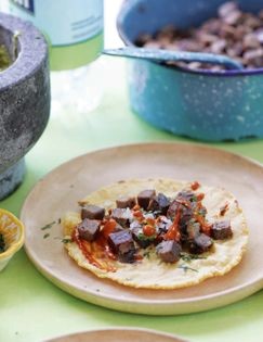 Tacos de lengua asada