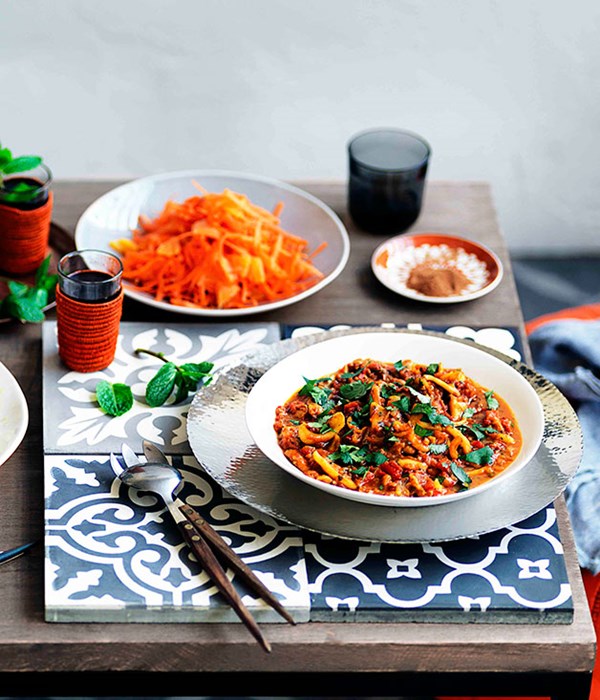 Tagine of baby calamari with red pepper and tomato