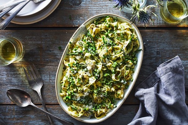 Tagliarini with asparagus and herbs