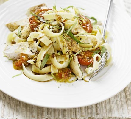 Tagliatelle with grilled chicken