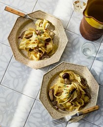 Tagliatelle with porcini mushrooms (Tagliatelle ai funghi porcini)
