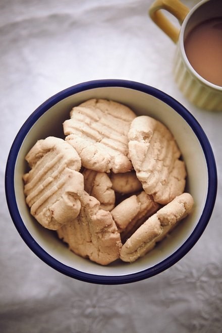 Tahini lemon biscuits