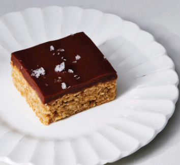 Tahini milk chocolate bars