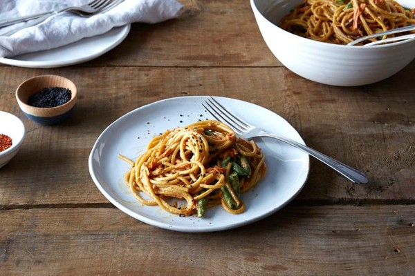 Tahini noodles
