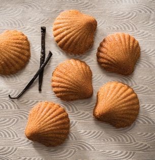 Tahitian vanilla bean madeleines
