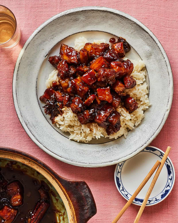 Taiwanese braised pork (Lu rou fan)