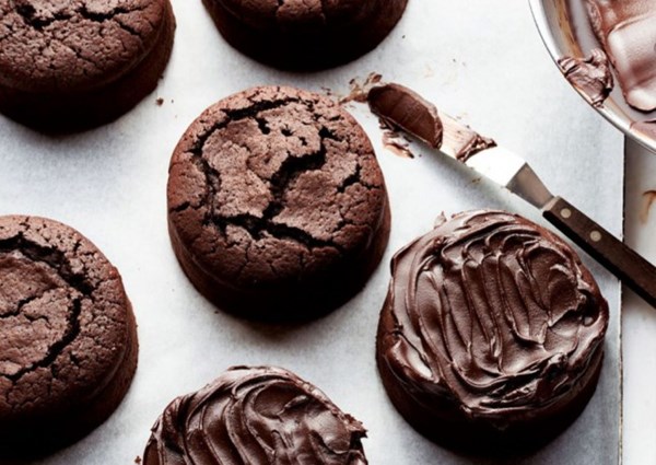 Take-home chocolate cake