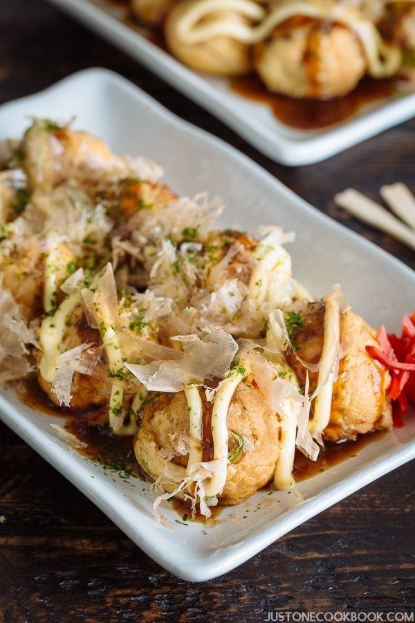 Takoyaki (たこ焼き)