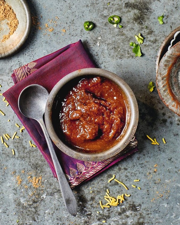 Tamarind and date chutney 