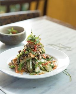 Tamarind beef and cucumber salad (Bò thâu me dua leo)