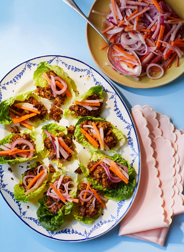 Tamarind chicken cups with pickled veg