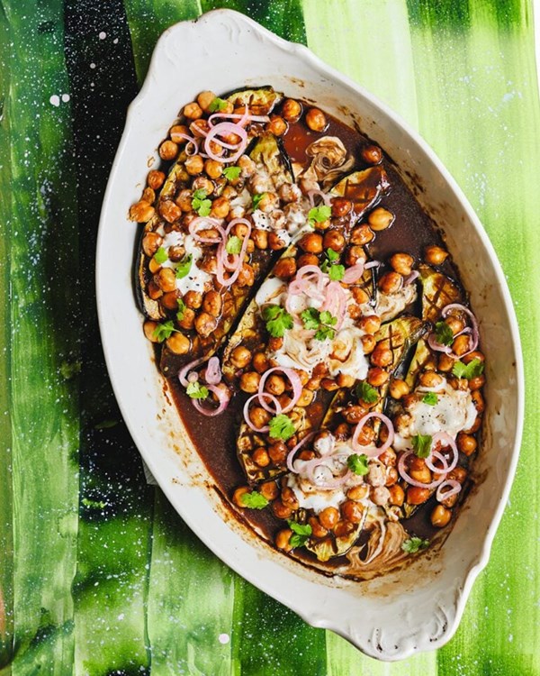 Tamarind chickpea stuffed courgettes 