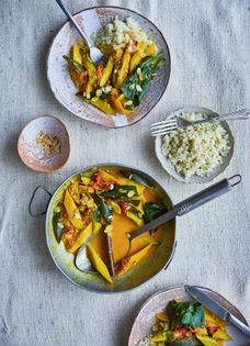 Tamarind courgette and parsnip curry on cauliflower 'rice'