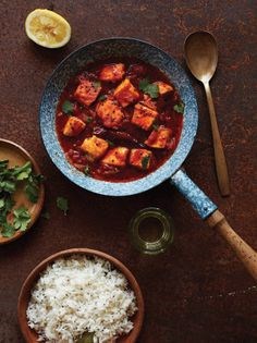 Tamarind salmon curry