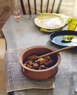 Tamil chicken curry (Koli kari)
