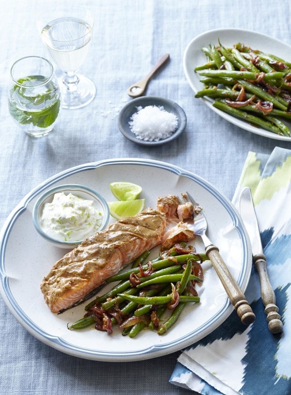 Tandoori salmon with ginger and lime yoghurt