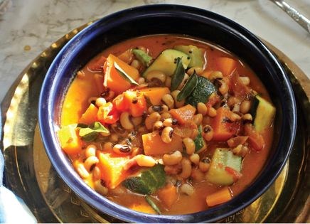 Tangy black-eyed peas (Konkani lobia)
