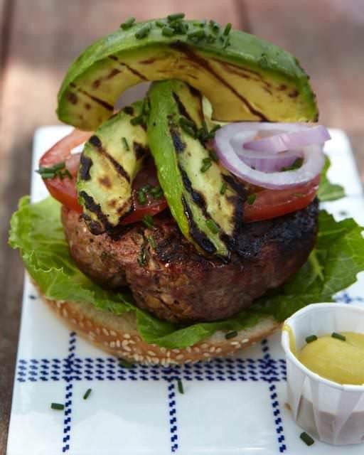 Tapenade burger