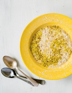 Tapioca pearls witch coconut and pistachio dust (Sabudana kheer)