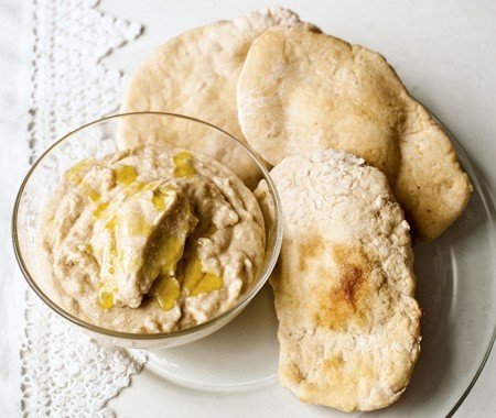 Taramasalata with homemade pita