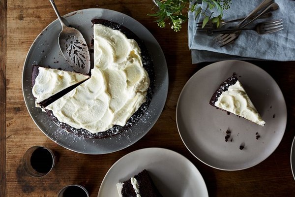 Tartine chocolate-almond cake