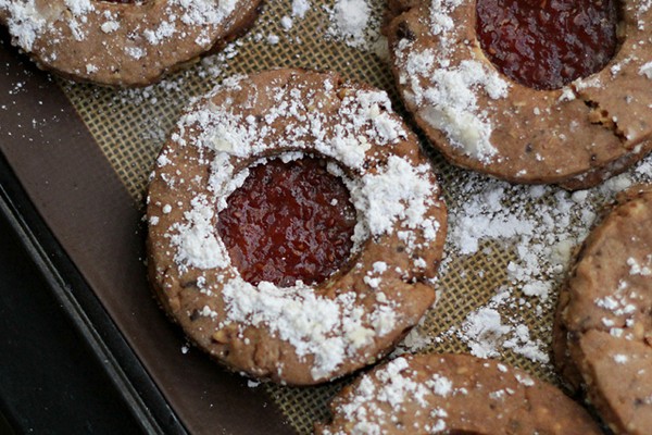 Tate's bake shop linzer cookies