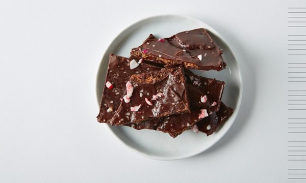 Tate's holiday cookie bark