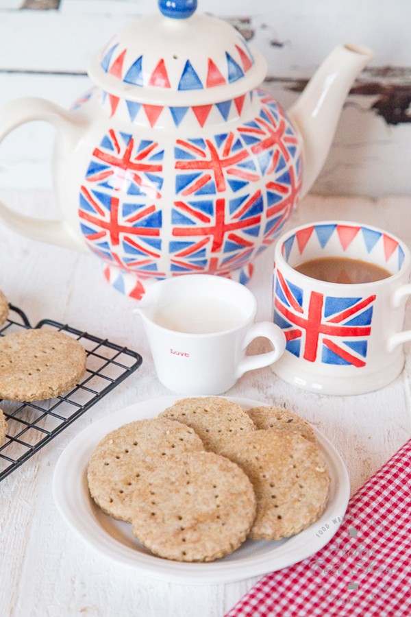 Tea flavoured digestive biscuits