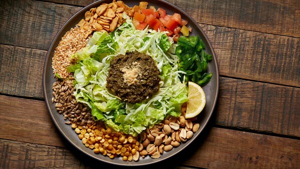 Tea leaf salad (Laphet thoke)