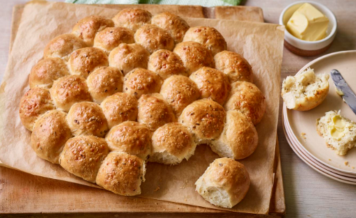 Tear and share cheese and herb rolls