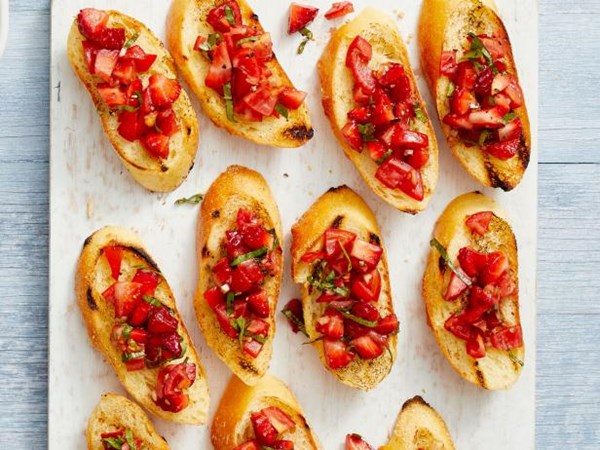 Ted Allen’s bruschetta with strawberry and tomato salad