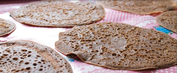 Teff sourdough crêpes (Ye'tef injera)