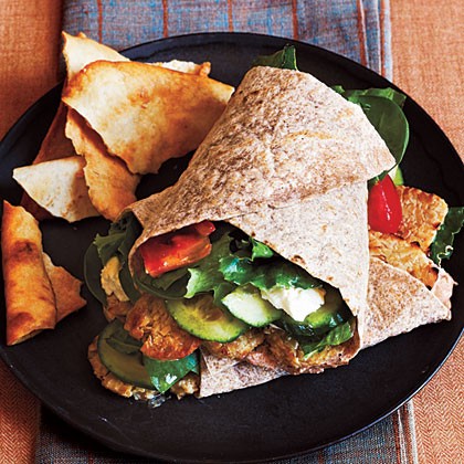 Tempeh Greek salad wraps