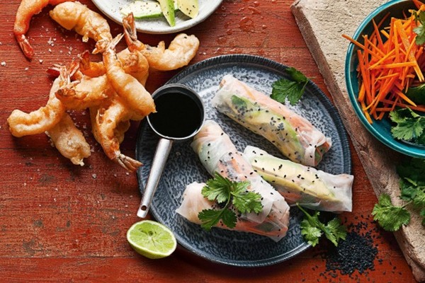 Tempura prawn rice paper rolls with chilli mayonnaise