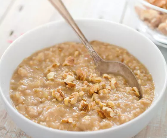 Ten-minute steel-cut oatmeal