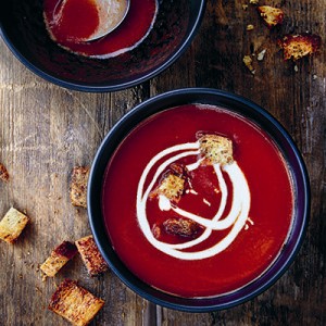 Ten-minute tomato soup