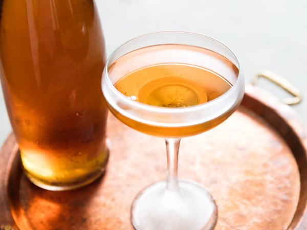 Tequila and sherry big-batch cocktail (Three-piece suit)