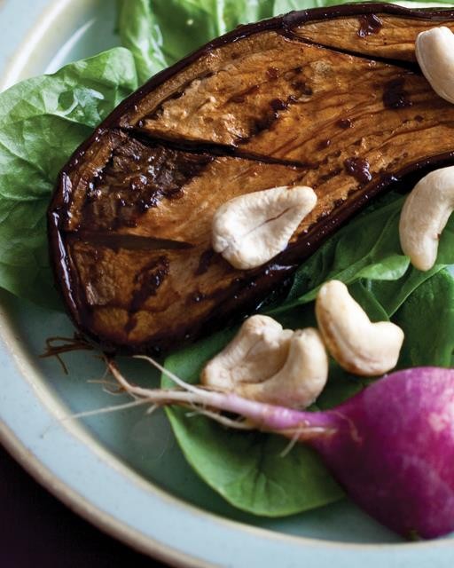 Teriyaki eggplant & spinach salad with cashews